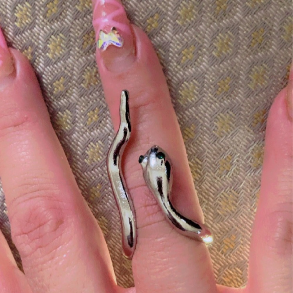🐍 SILVER RING WITH EMERALD EYES - Picture 2 of 2